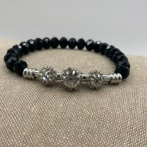Beautiful Vintage Faceted Clear Crystal Silver Plated Brass Stretch Bracelet